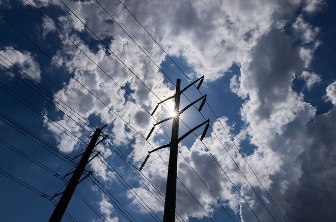 沙停火协议8月抵美留学生人数下降五分之一！大乱！黄金首次突破四千美元！哈马斯已同意加(图3)