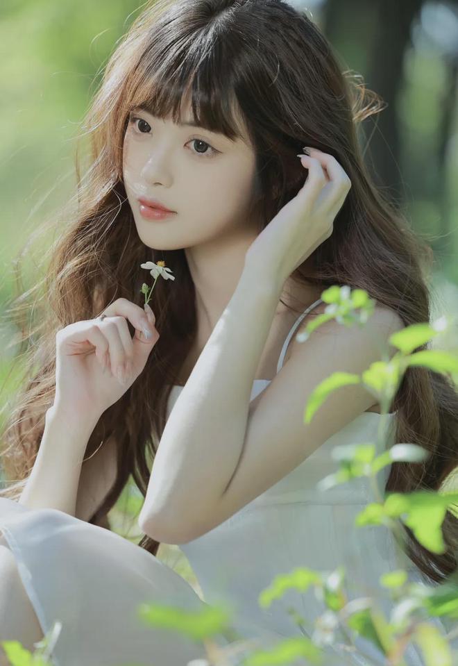 往里塞的免费的女生说疼男生越(图1)